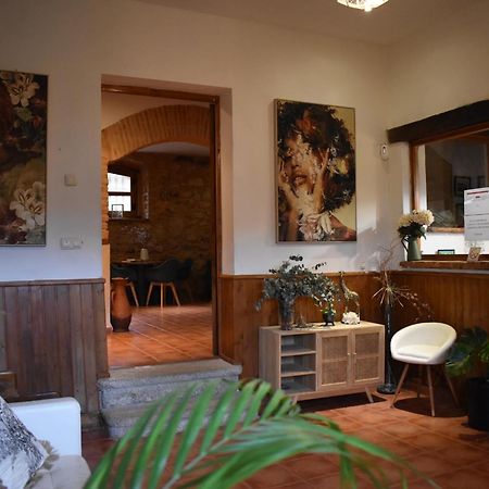 Hostal La Colonial Madrigal de la Vera Exteriör bild